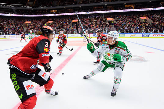 Malmö Redhawks Malte Setkov och Rögles Hampus Gustafsson