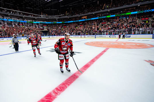 Malmö Redhawks Jesper Jensen jublar