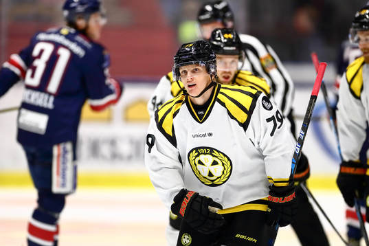 Brynäs Daniel Mannberg jublar