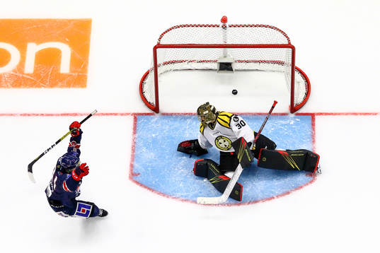 Mål 3-3 av Linköpings Jonas Holös förbi Brynäs