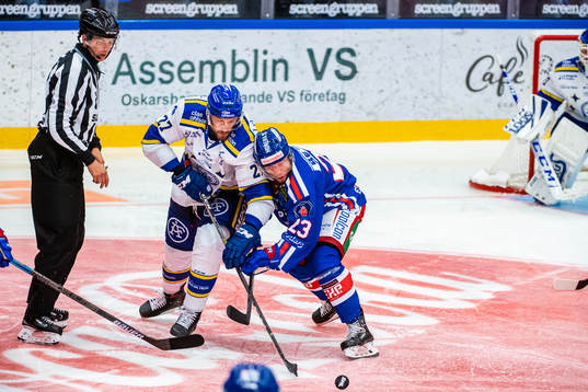 Leksands Marek Hrivik och Oskarshamns Tobias Lindberg