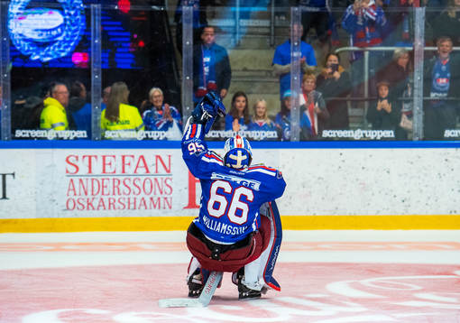 Oskarshamns målvakt Tex Williamsson jublar
