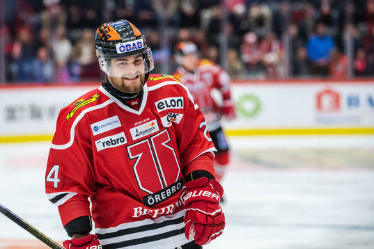 Örebros Aaron Irving