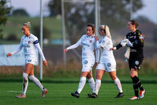 Rosengårds Sanne Troelsgaard, Edina Filekovic, Mie Leth