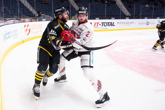 s John Henrion och Vita Hästens Jens Hellgren