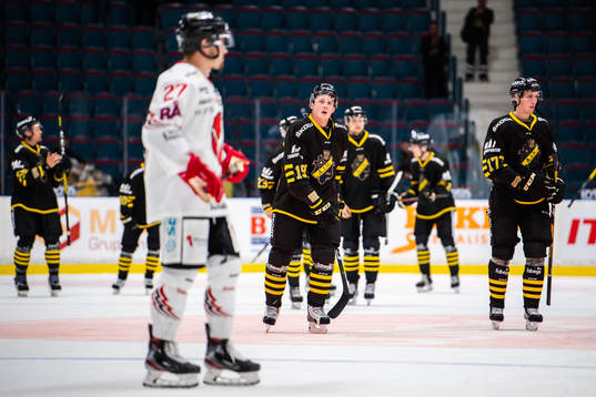 s Johan Porsberger och Jacob Svensson deppar