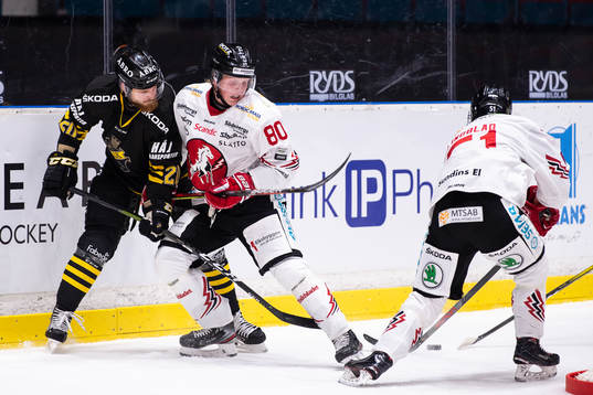 s Sam Marklund och Vita Hästens Anton Johansson