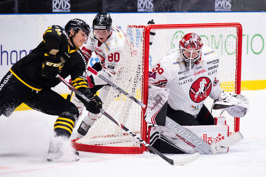 s Samuel Sjölund och Vita Hästens Anton Johansson och