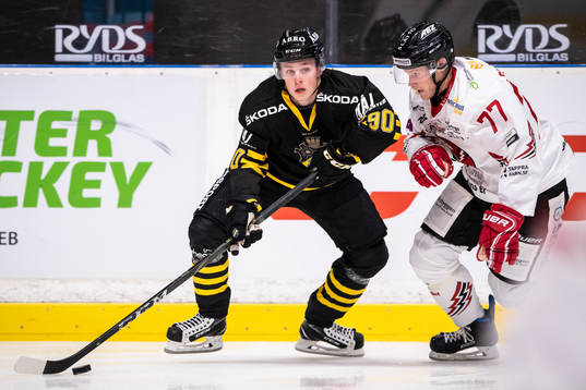 s Marcus Karlberg och Vita Hästens Jacob Spångberg