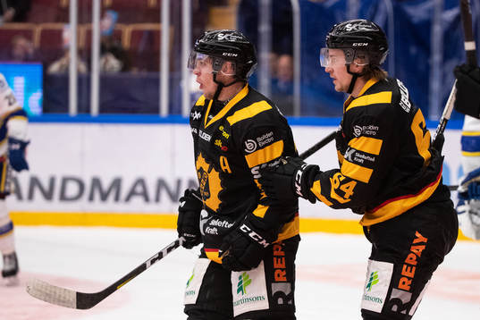 Skellefteås Andreas Wingerli jublar