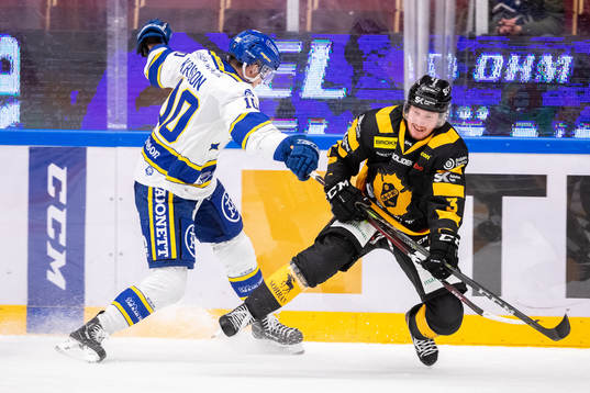 Leksands Martin Karlsson och Skellefteås Niclas Burström