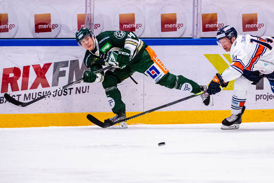 Färjestads Michael Lindqvist och Växjös Richard Gynge