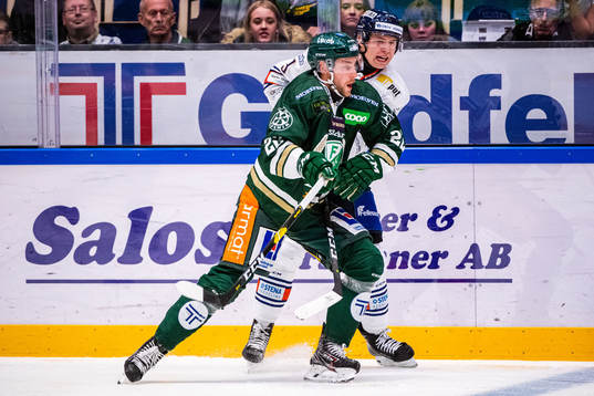 Färjestads Per Åslund och Växjös Marcus Davidsson