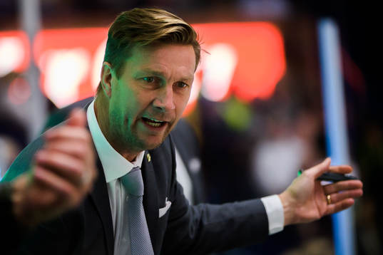 Färjestads huvudtränare Johan Pennerborn
