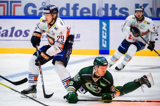 Växjös Pontus Holmberg och Färjestads Gustav Rydahl