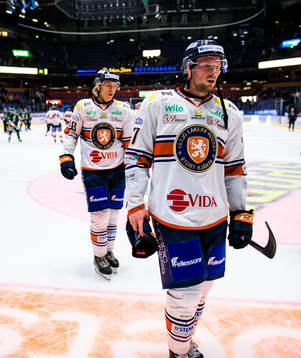 Växjös Marcus Sylvegård  och Martin Lundberg deppar