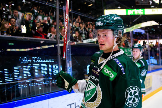 Färjestads Linus Arnesson jublar