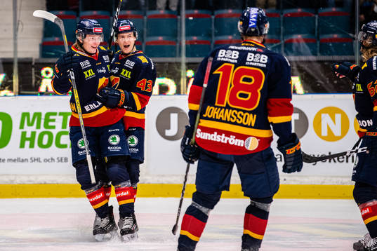 Djurgårdens Erik Walli-Walterholm jublar