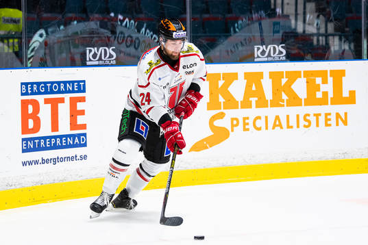 Örebros Aaron Irving