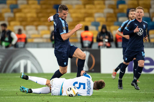 Markus Rosenberg of Malmö FF and Serhiy Sydorchuk of