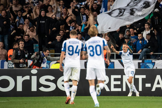 Vitaliy Buialskyi of Dinamo Kiev celebrates