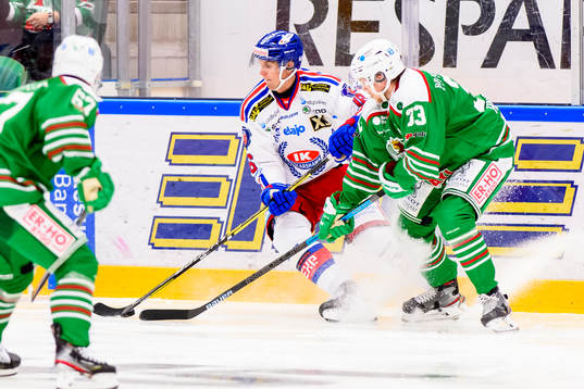 Oskarshamns Arsi Piispanen och Rögles Niklas Hansson