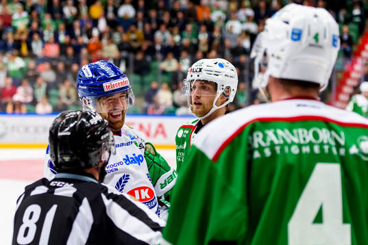 Oskarshamns  Nichlas Hardt  i bråk med Rögles Kodie