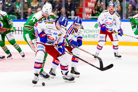 Rögles Adam Edström  och Oskarshamns Johannes Salmonsson