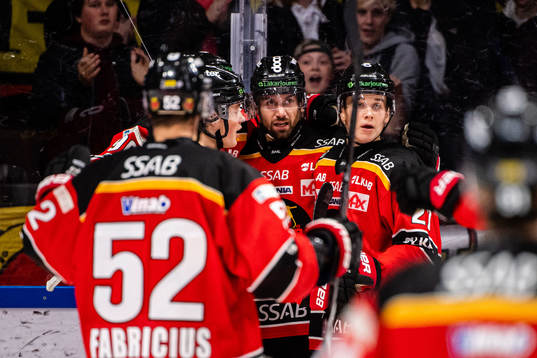 Luleås Niklas Olausson jublar