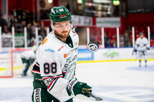 Tingsryds Anton Blombergunder ishockeymatchen i