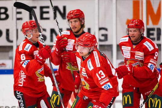 Almtunas Tobias Liljendahl jublar