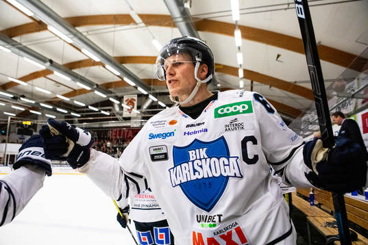 Karlskogas Mikael Eriksson jublar