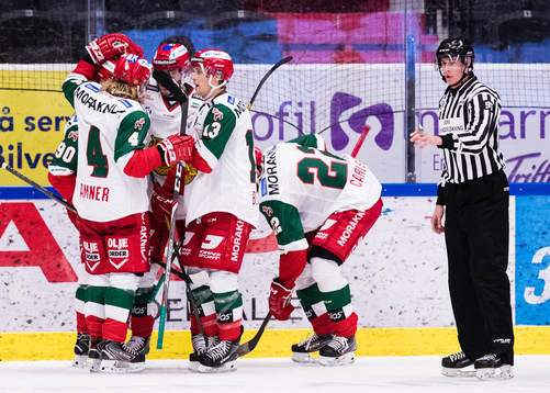 Moras Viktor Amnér, Emil Bejmo och Måns Carlsson jublar