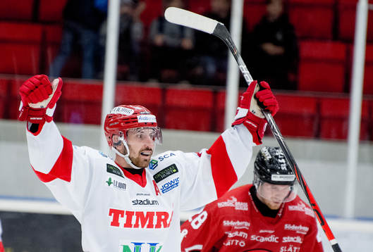 Albin Lundin i Timrå jublar