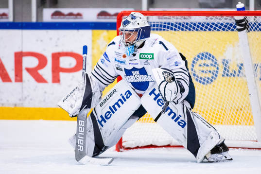 Karlskogas målvakt Henrik Lundberg