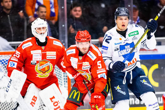 Almtunas målvakt Jesper Eliasson, Per Svensson och