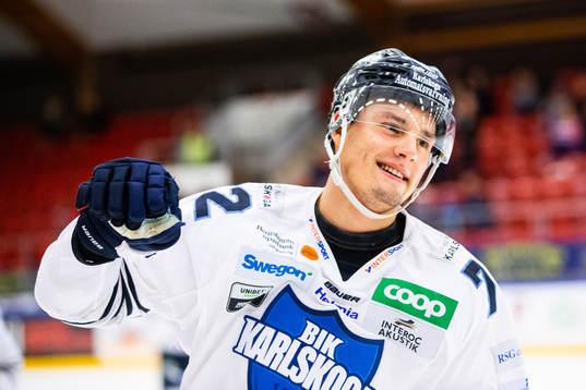Karlskogas Filip Ahl jublar