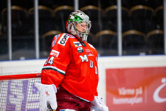 Modos målvakt Erik Hanses