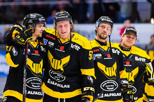 Västerås Viktor Hertzberg och Anthon Eriksson jublar