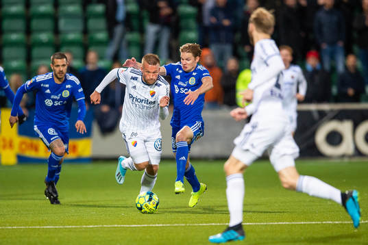 Djurgårdens Nicklas Bärkroth och Sundsvalls Johan Blomberg