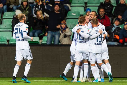 Djurgårdens Emir Kujovic jublar med lagkamrater
