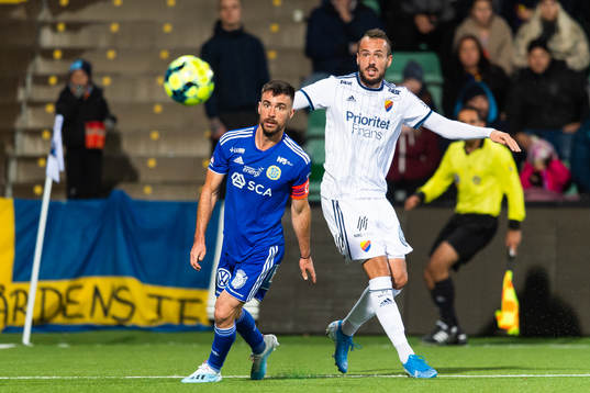 Sundsvalls Carlos Gracia och Djurgårdens Emir Kujovic