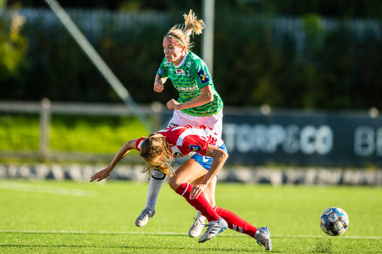 Gry Tofte Ims of Klepp and Emma Stølen Godø of Lyn