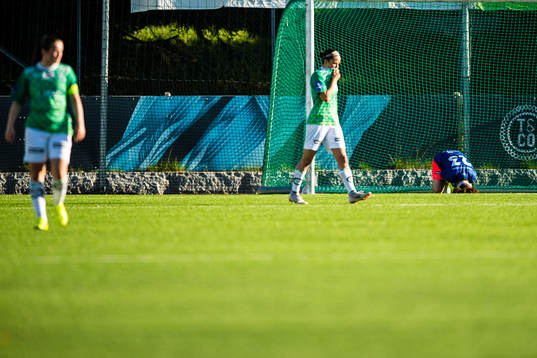 Goalkeeper Lindsey Burke Harris of Klepp looks dejected