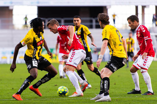 Häckens Kwame Kizito och Kalmars Viktor Elm