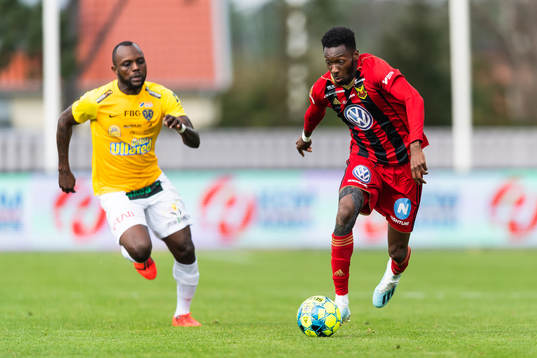 Falkenbergs John Chibuike och Östersunds Blair Turgott