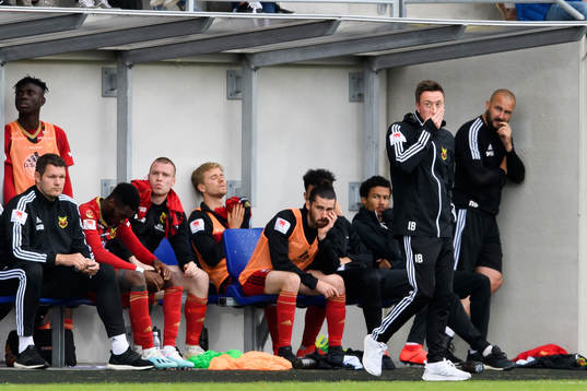 Östersunds tränare Ian Burchnall deppar
