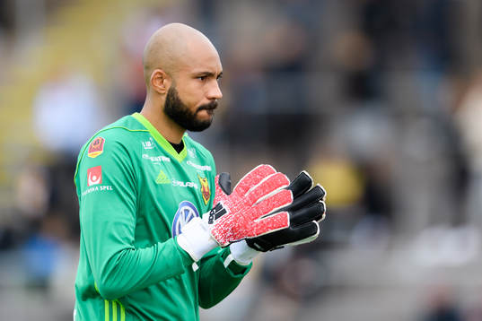 Östersunds målvakt Aly Keita