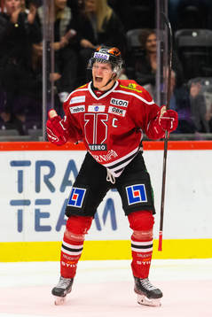 Örebros Christopher Mastomäki jublar