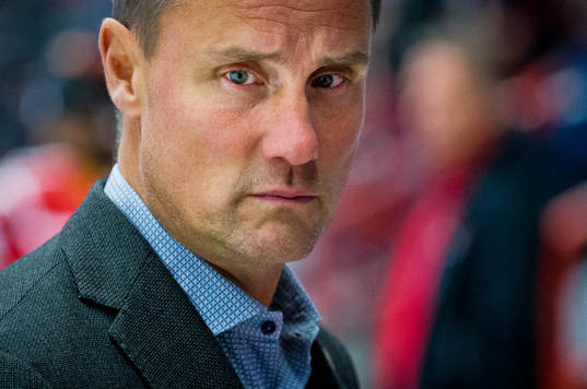 Frölundas tränare Roger Rönnberg deppar